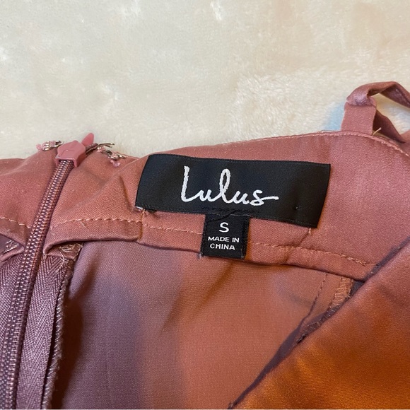 Lulu’s Let's Celebrate Tonight Mauve Satin Asymmetrical Dress size S - Picture 4 of 5